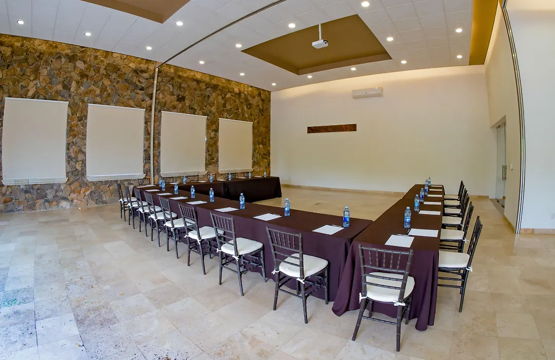 Hotel Villa Mexicana Golf&Equestrian Resort-1