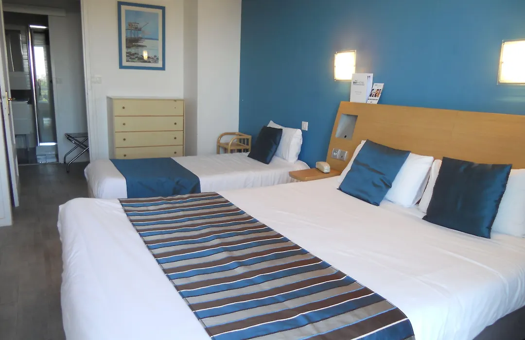 Brit Hotel Hermitage-1