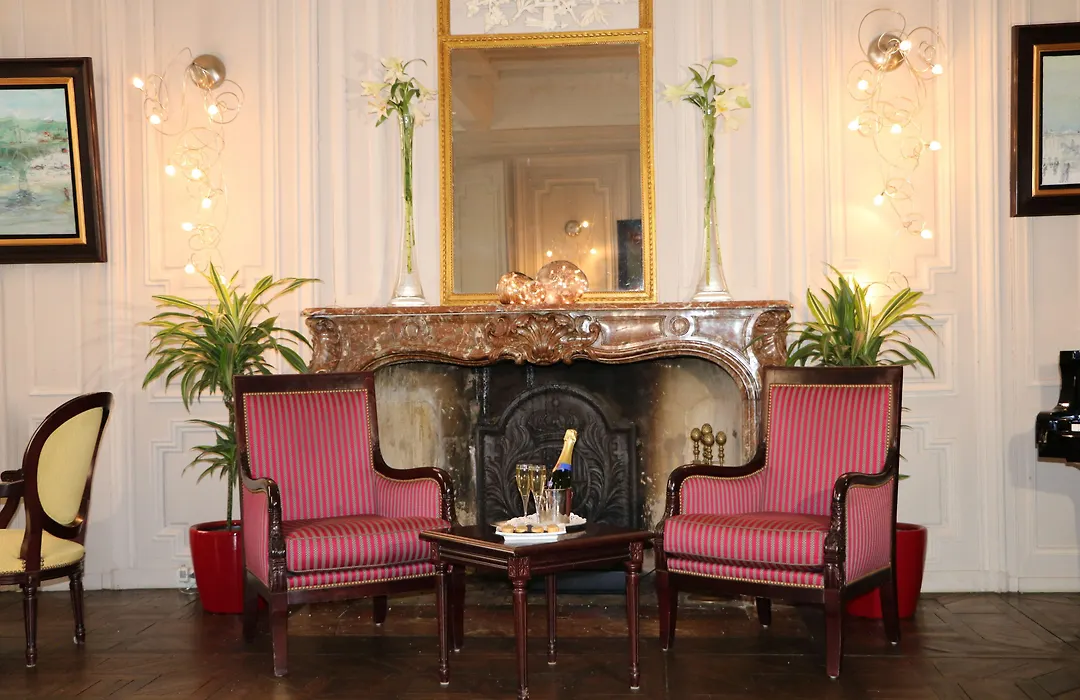 Hotel D'Haussonville-1