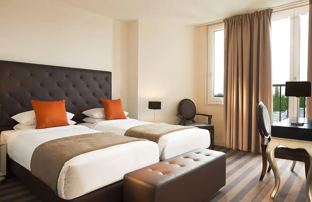 Executive Hotel Paris Gennevilliers-1