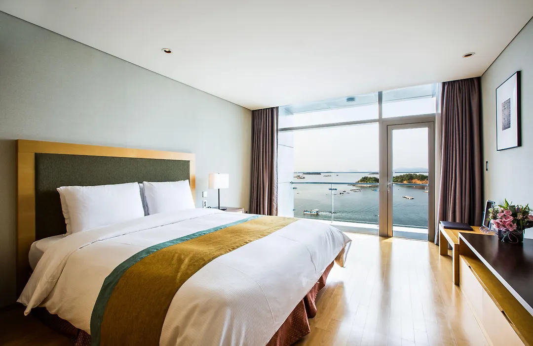 Hidden Bay Hotel-1