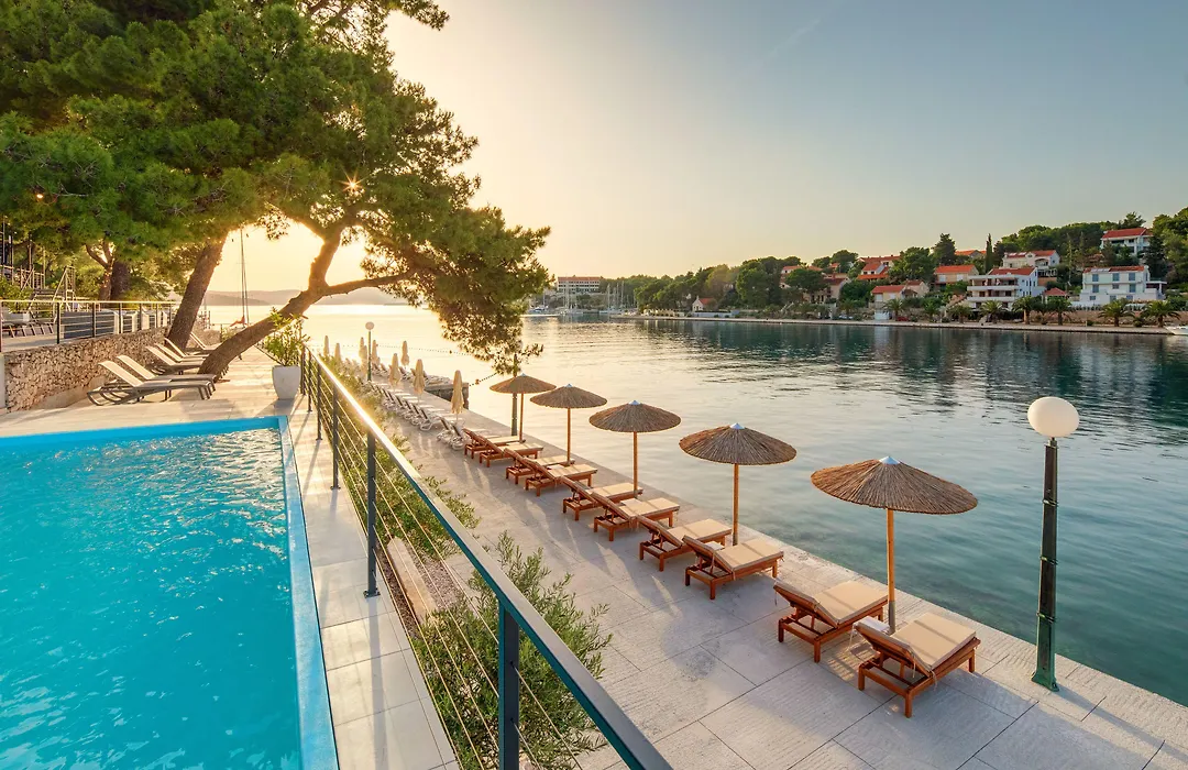 Hotel Milna Osam - Adults Only-1