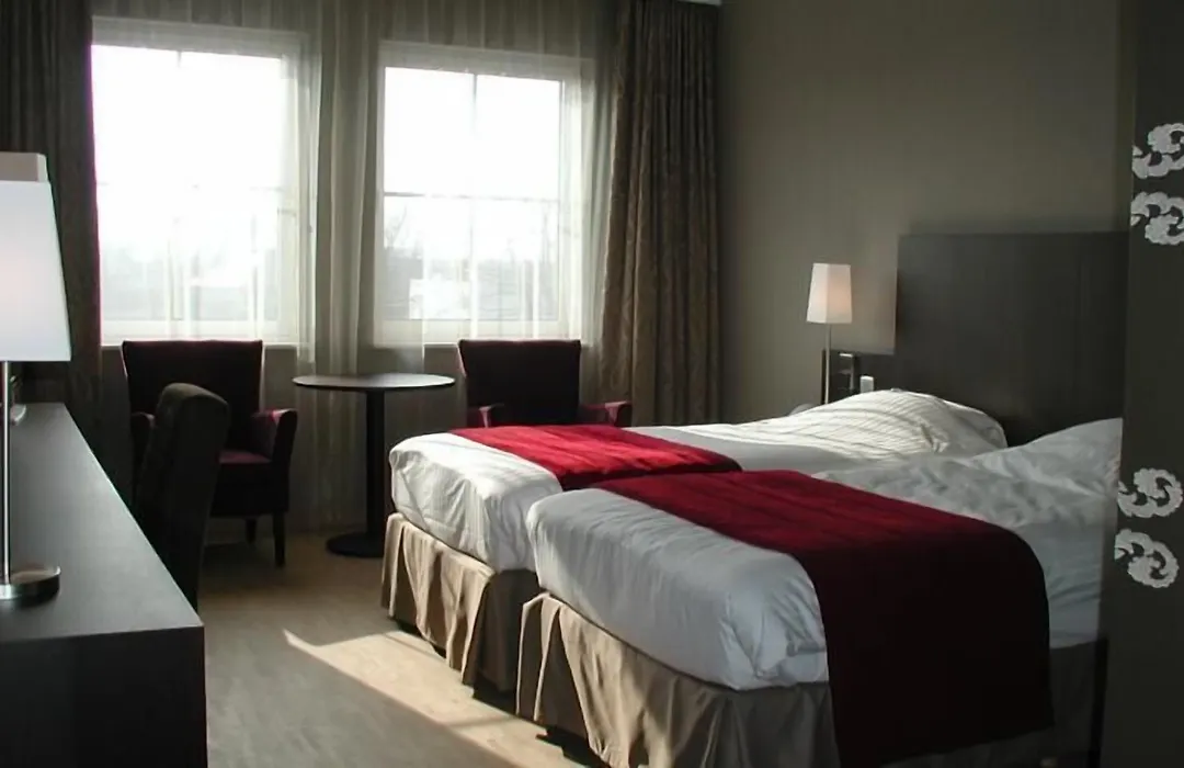 Biznis Hotel-1
