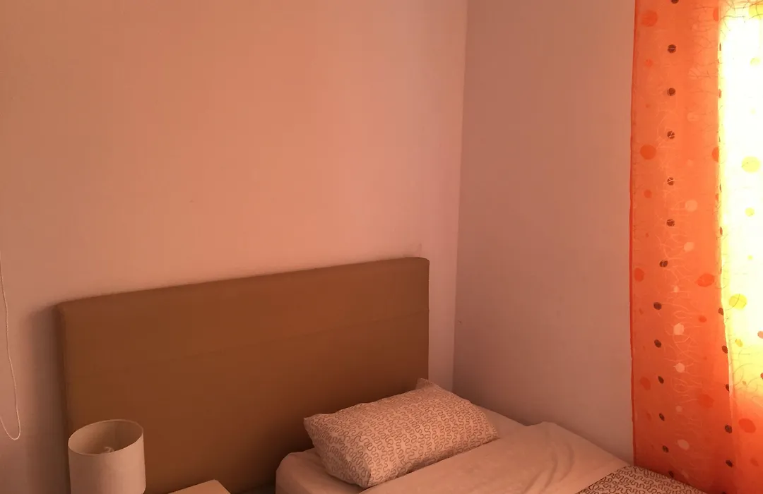 Hostal The Monkey Room-1