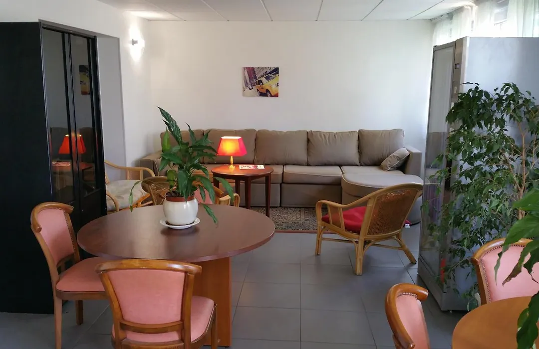 Hôtel le Grand Terre-1