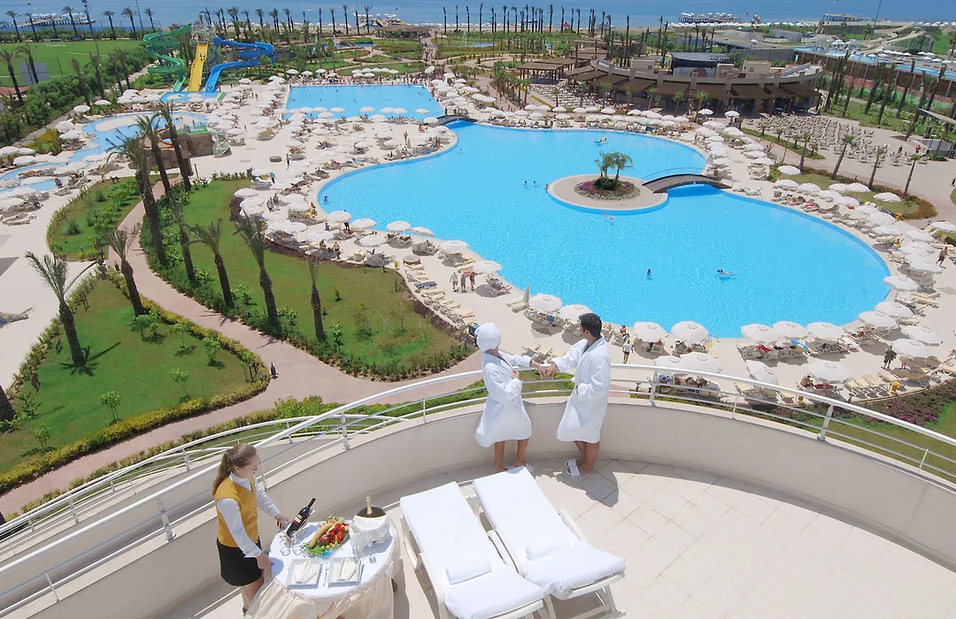 Miracle Resort Hotel-1