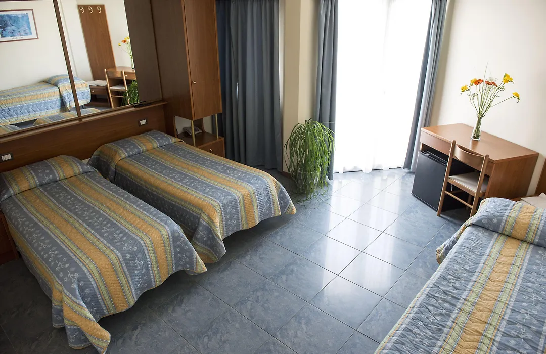 Hotel Gabbiano-1