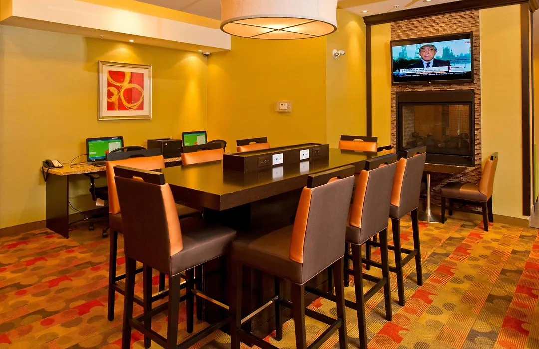 Towneplace Suites By Marriott Thunder Bay-1