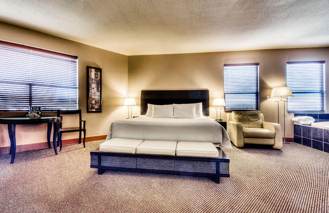 Podollan Inn & Spa - Grande Prairie-1