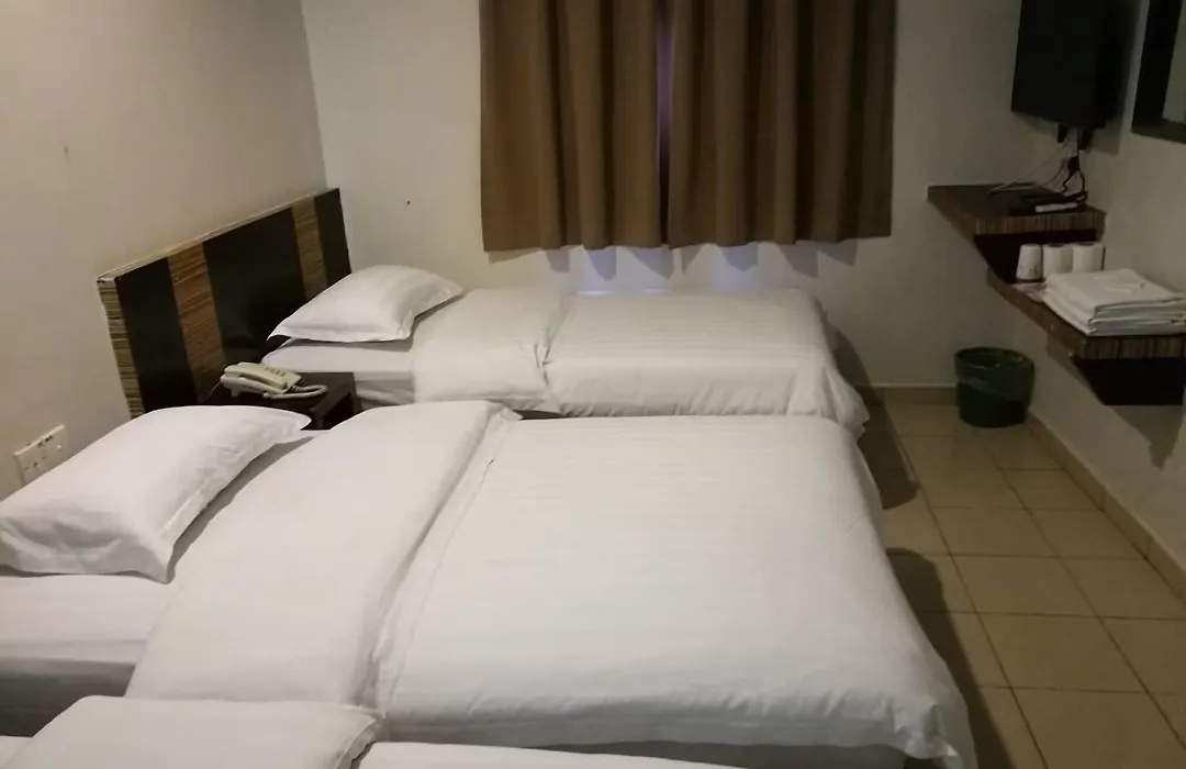 Hotel Traveller-1
