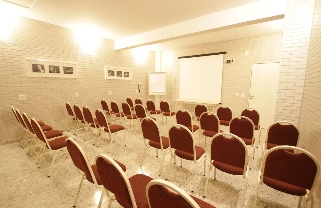 Hotel Confiance Batel-1