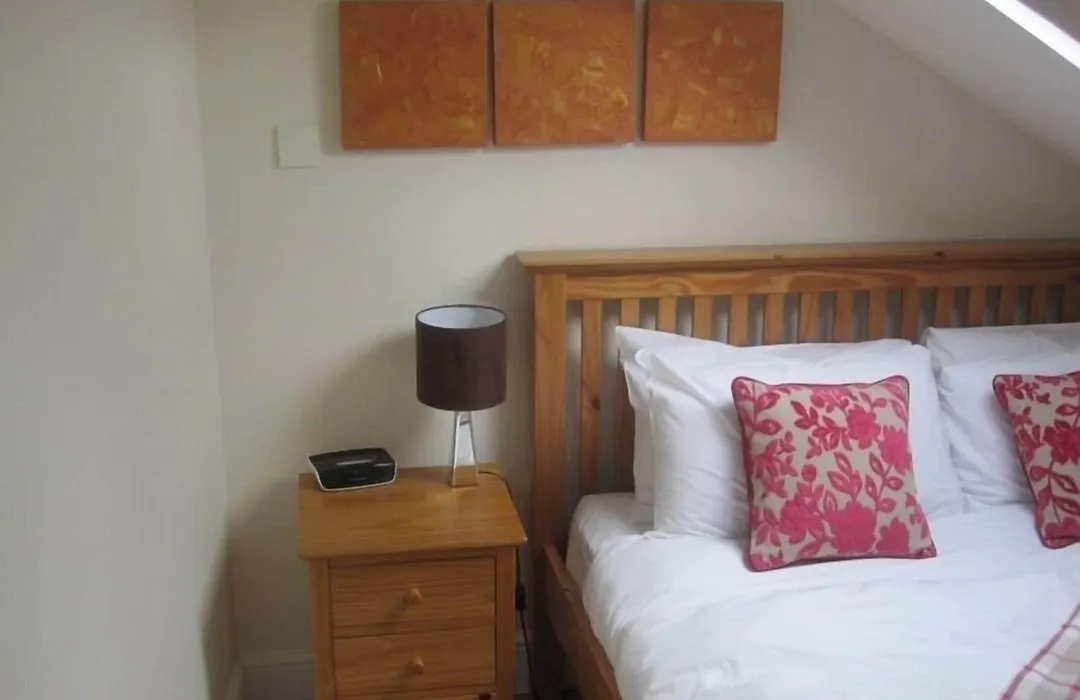 Yeo Dale Hotel-1