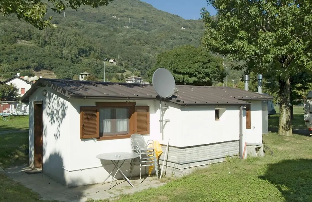 Camping Hotel Au Lac De Como-1