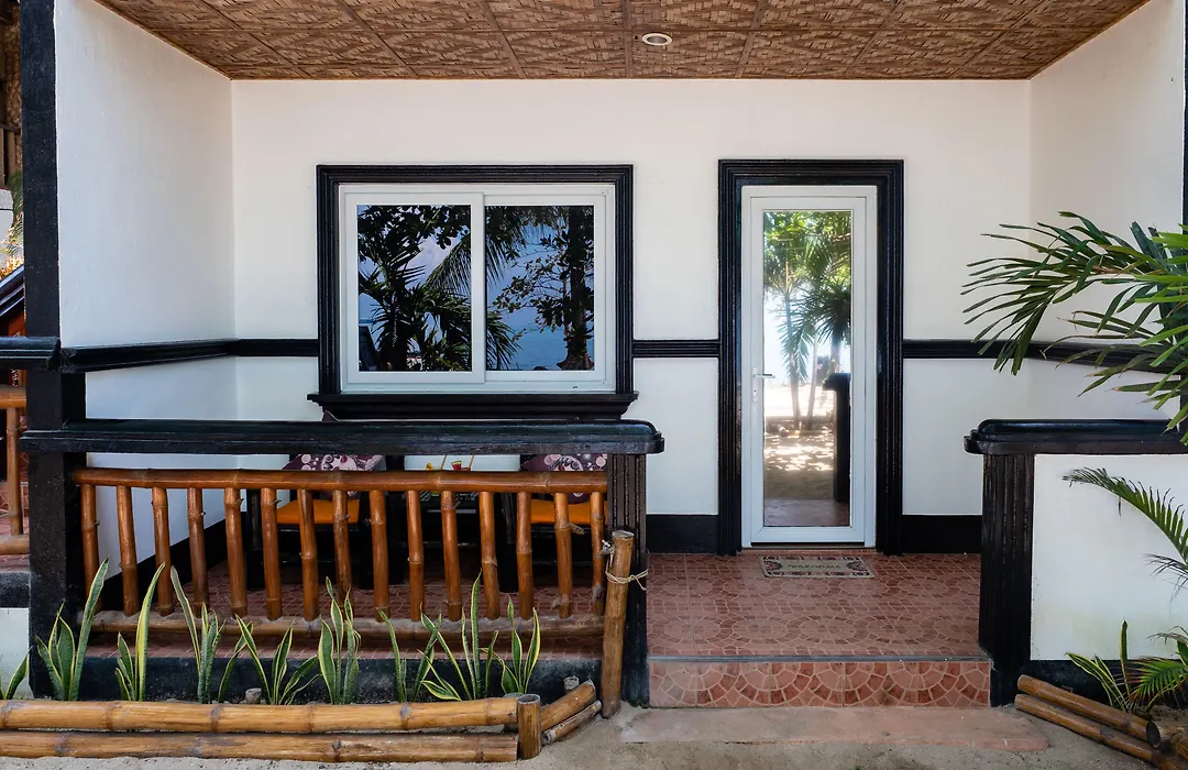 Hippocampus Beach Resort-1
