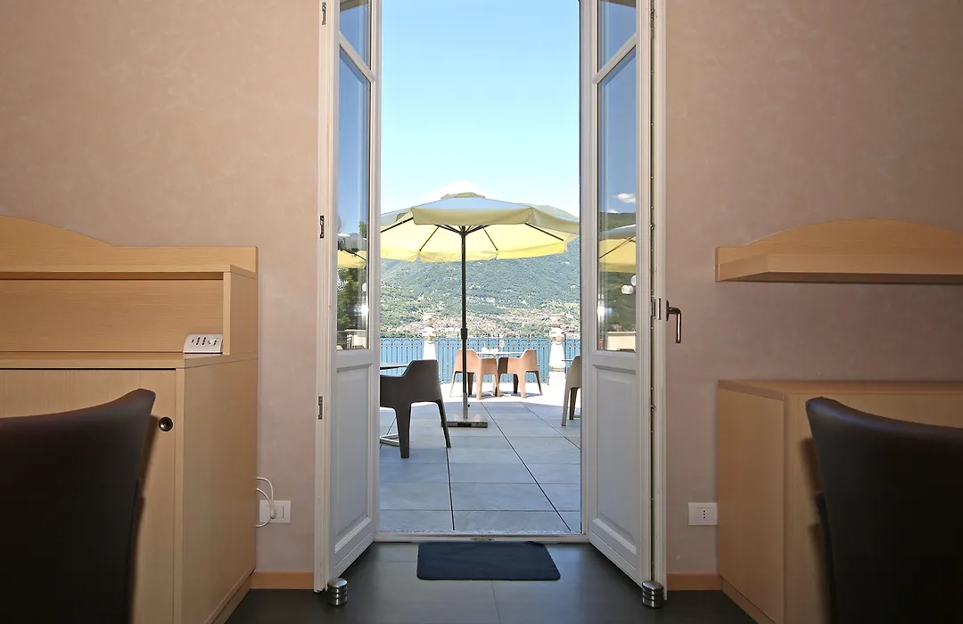 Hotel Helvetia-1