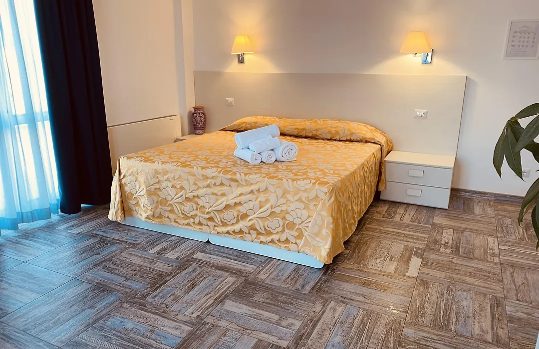 Hotel Muita di Mari-1