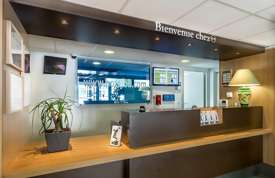 B&B Hotel Cannes La Bocca Plage-1