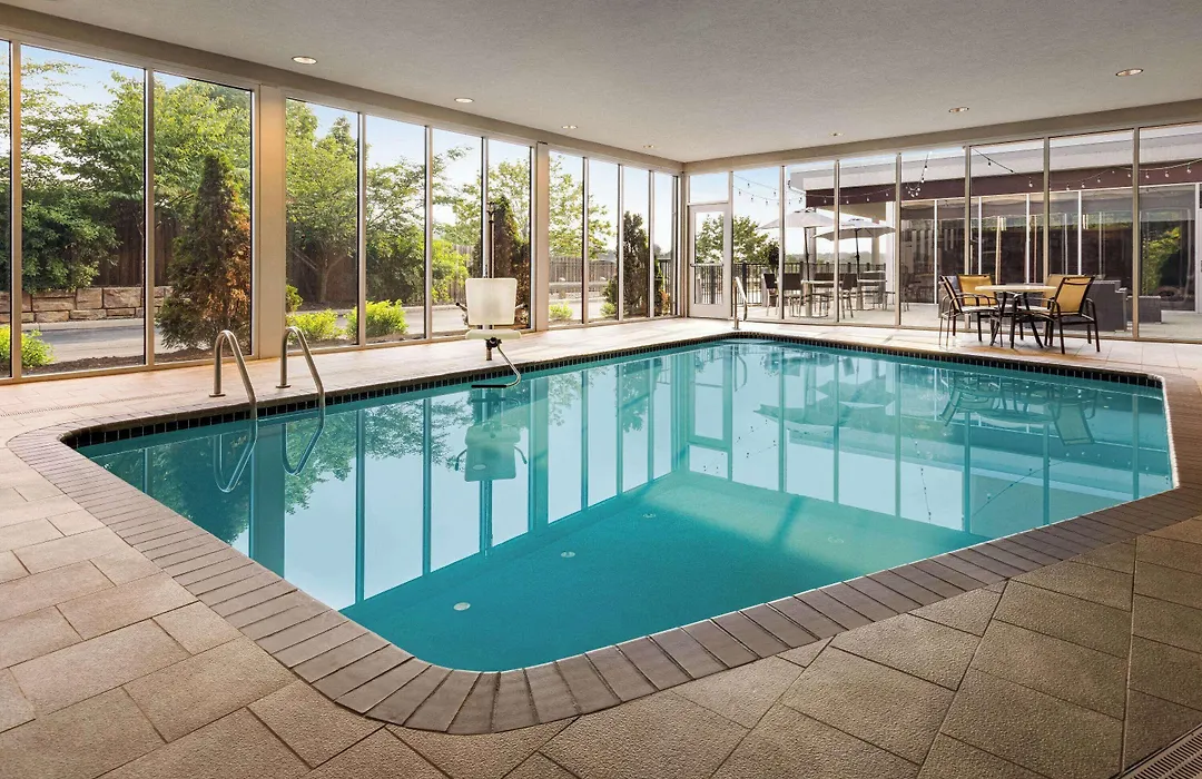Wyndham Avon-1