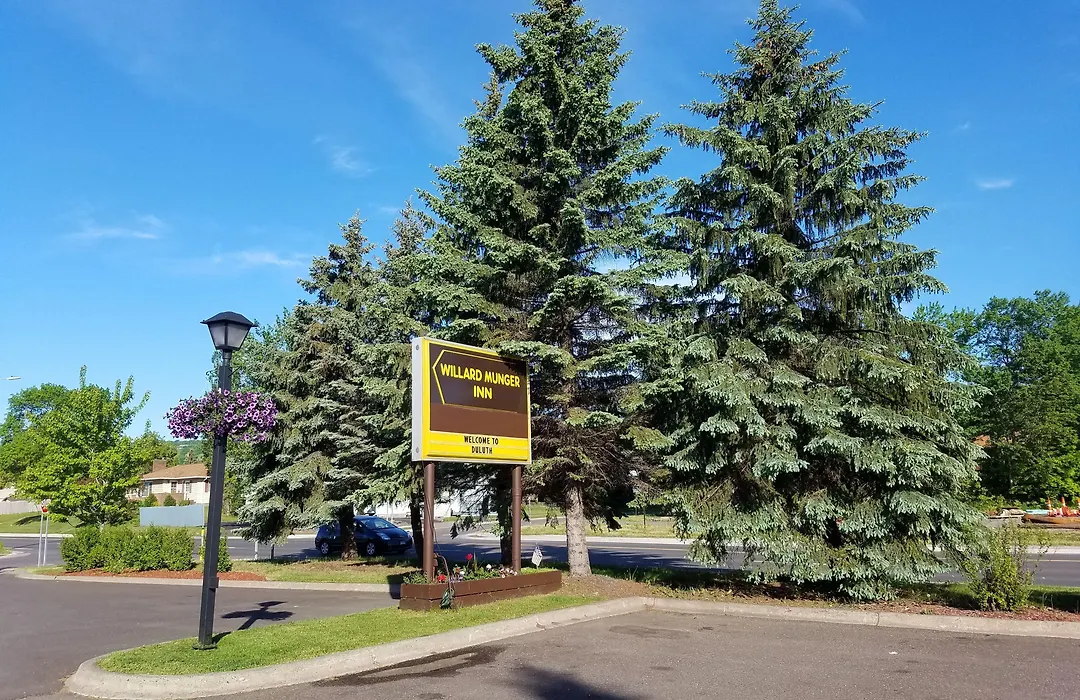 Willard Munger Inn-1