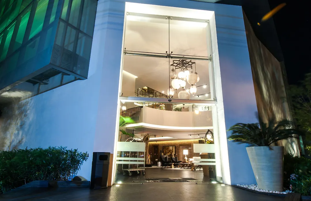 Square Small Luxury Hotel - Nuevo Consulado-1