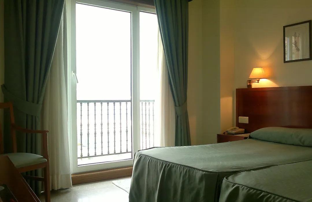 Hotel Bahia Bayona-1