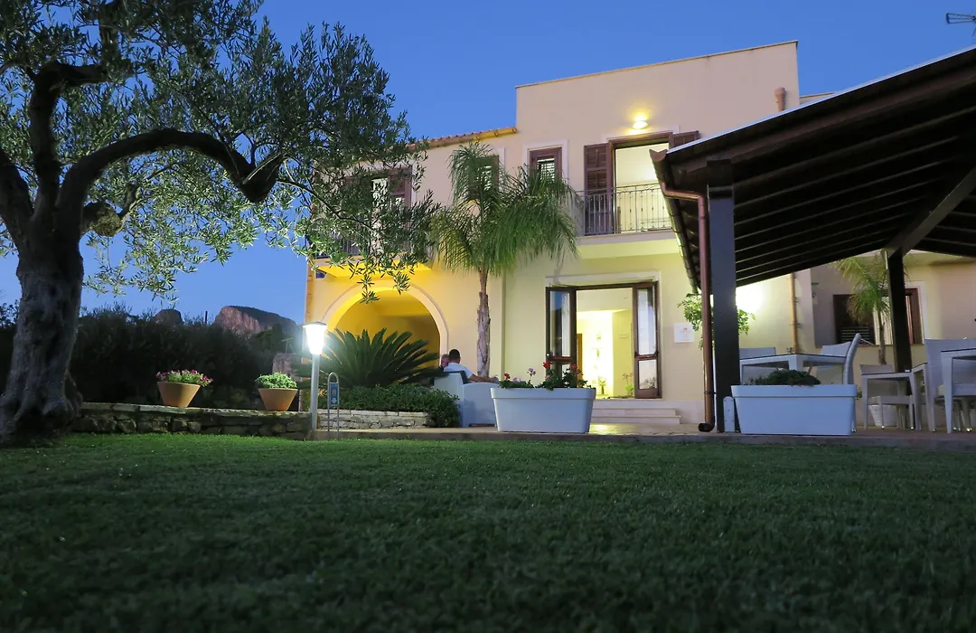 Trigrana Vacanze Hotel-1