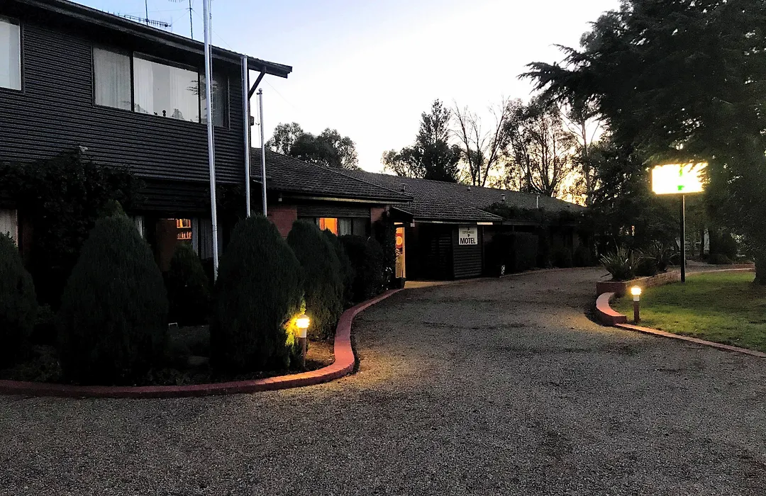 Cottonwood Lodge-1