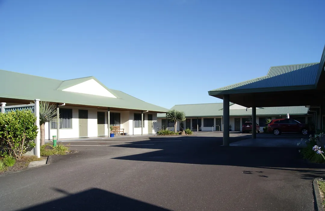 Barringtons Motor Lodge-1