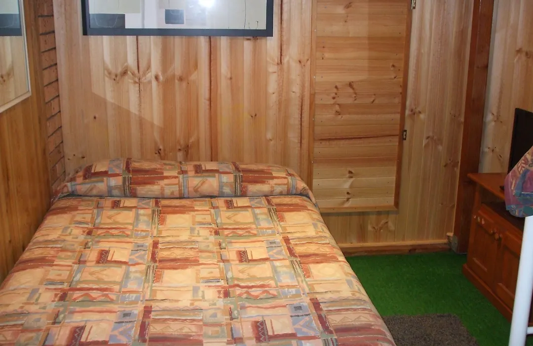 Snowdream Motel-1