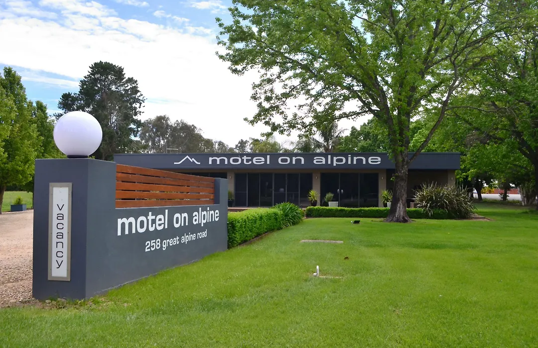 Myrtleford Motel On Alpine-1