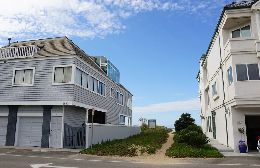 Ocean Surf Inn & Suites-1