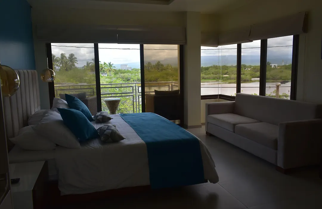 Hotel La Laguna Galapagos-1