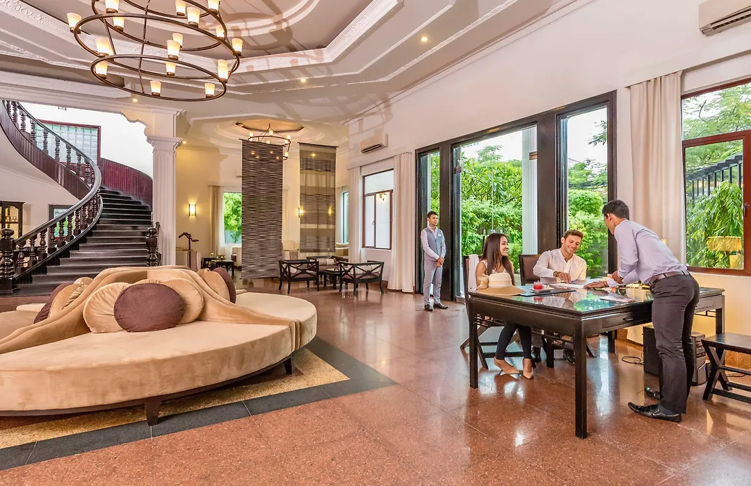 White Mansion-1