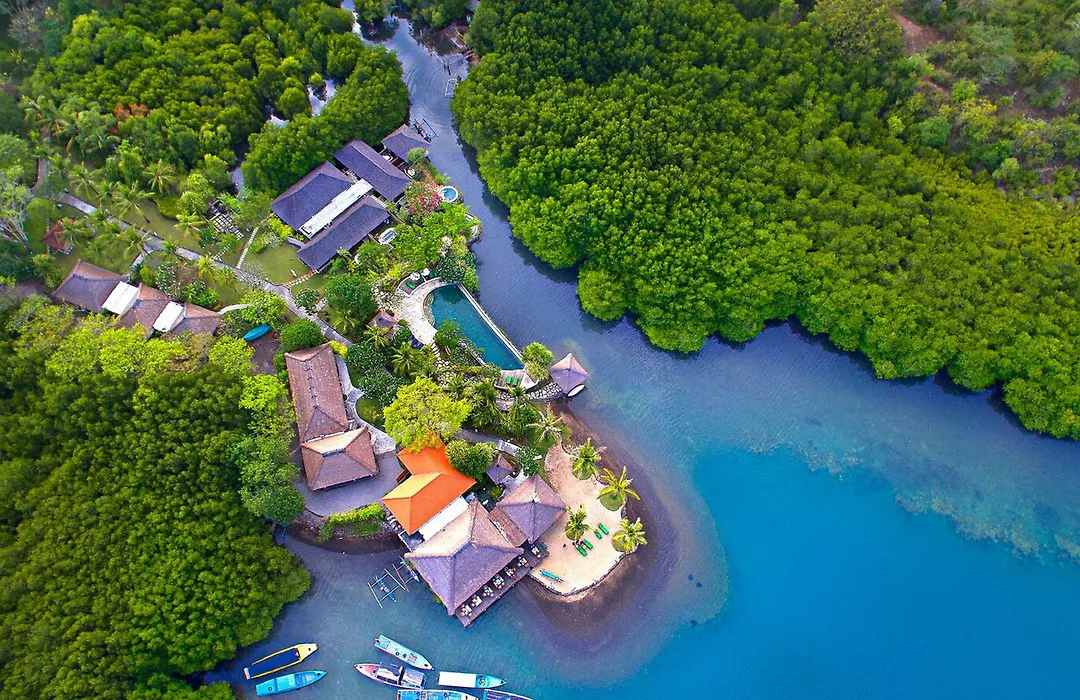 Mimpi Resort Menjangan-1