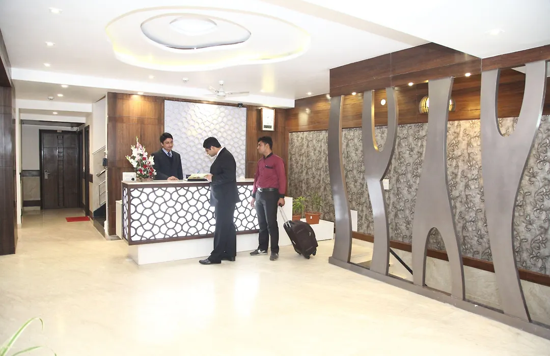 Hotel Emerald-1
