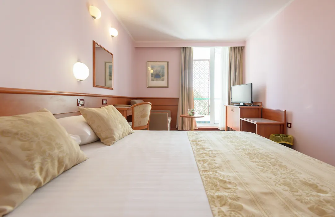 Hotel Kolovare-1