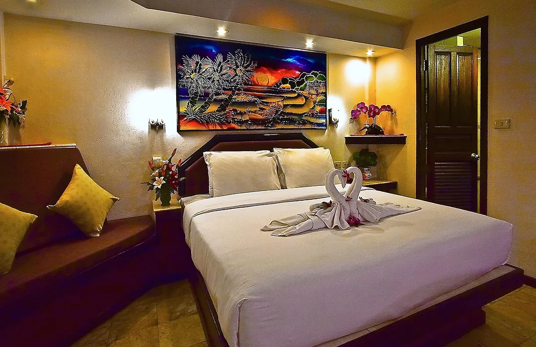 Paradise Inn-1