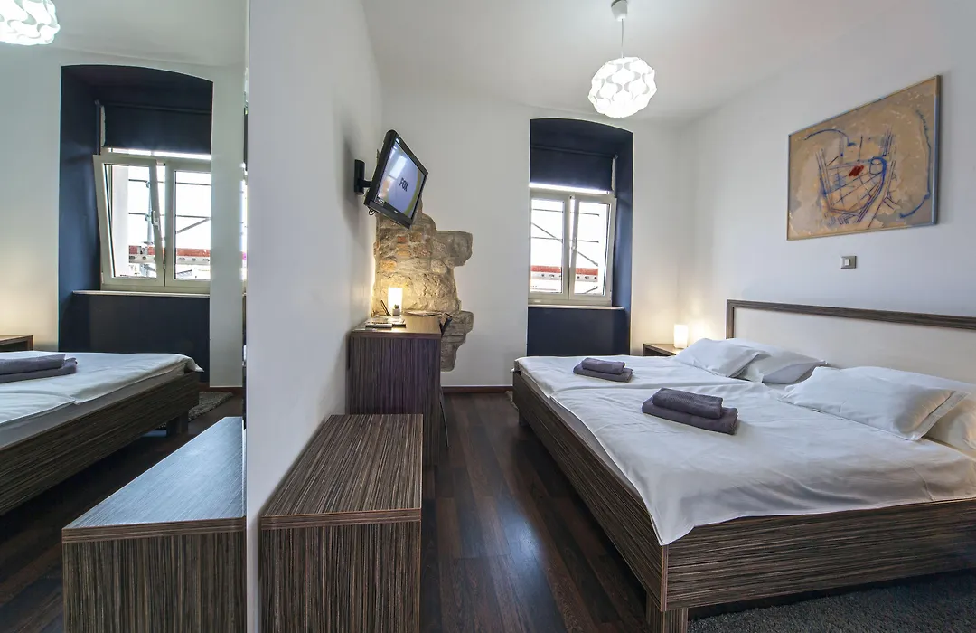 Marmontova Luxury Rooms-1