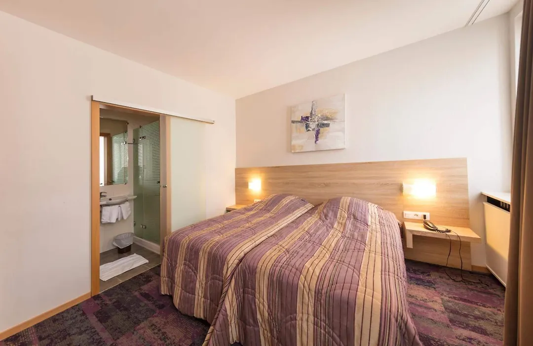 Hotel Vendome-1