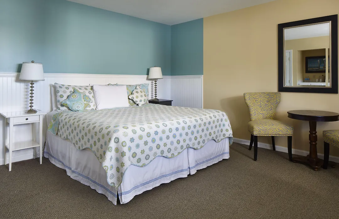 Breezeway Boutique Hotel-1