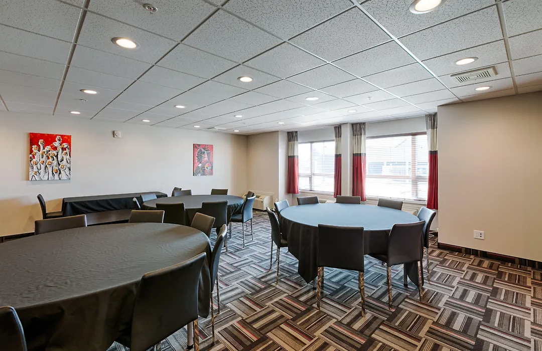 Microtel Casselman-1