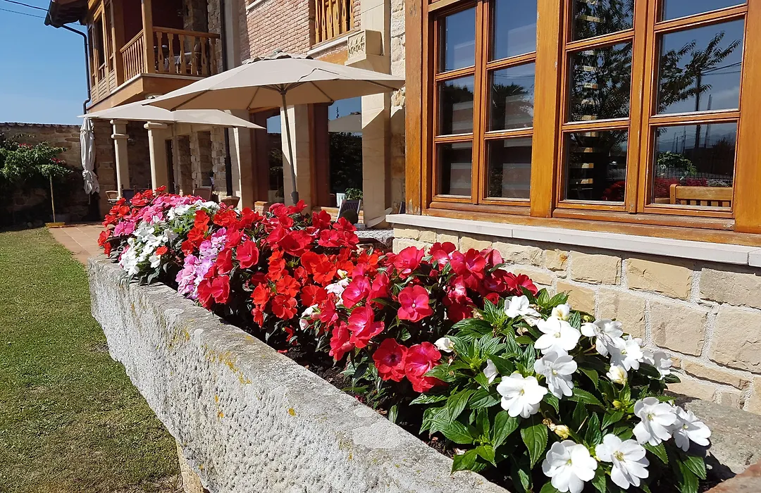 Hotel Casona De Tresali-1