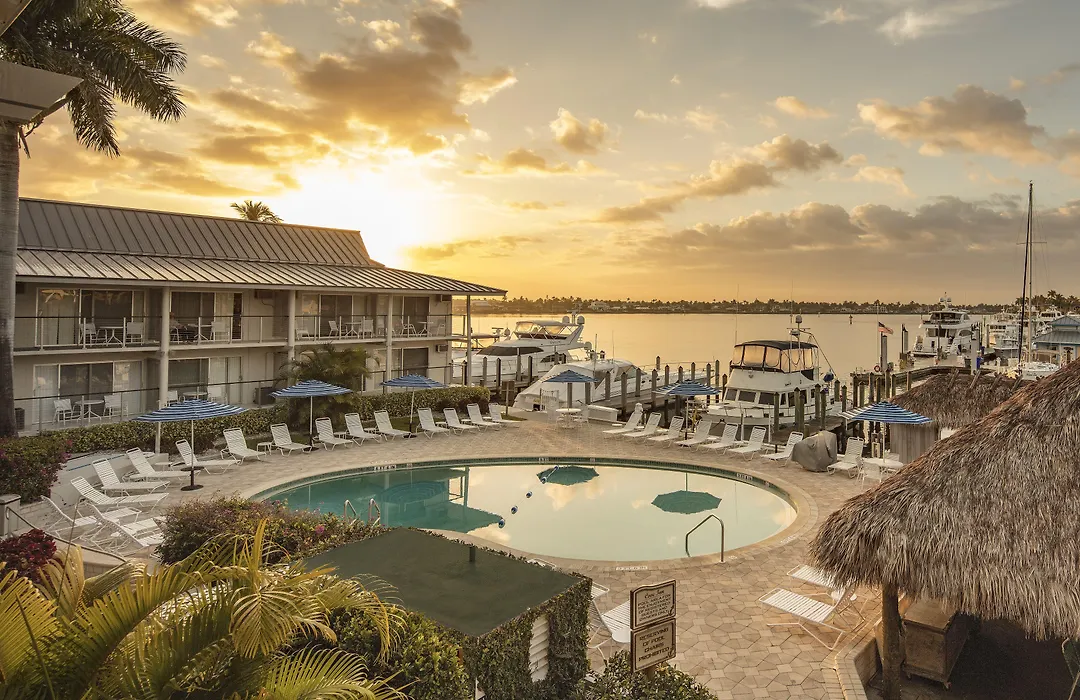 Cove Inn On Naples Bay-1