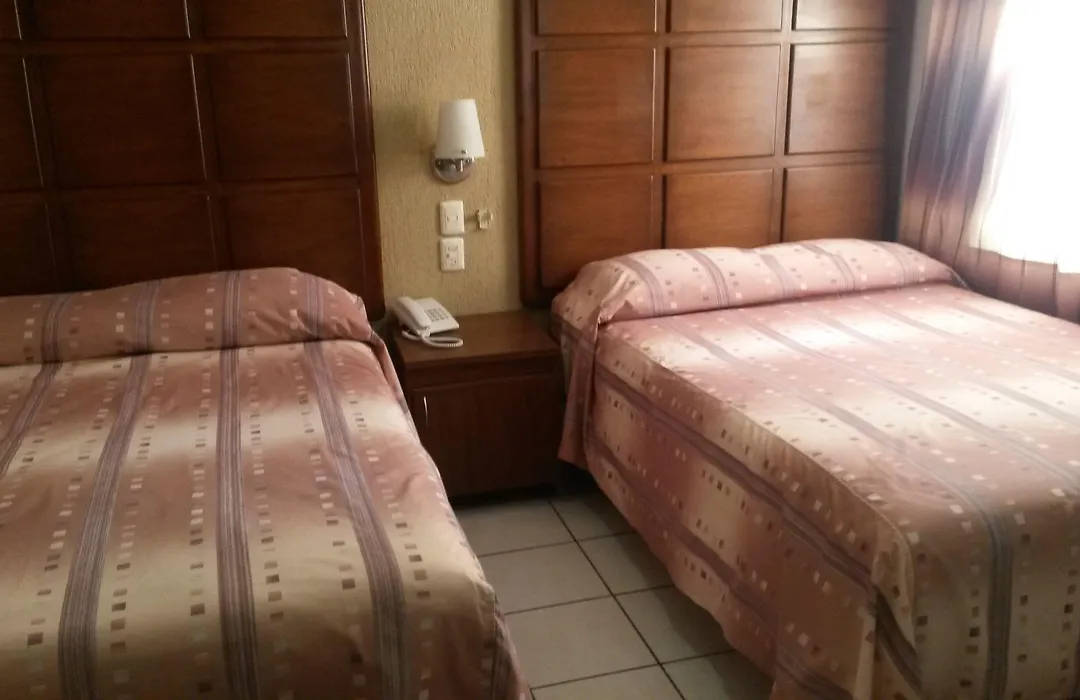 Hotel California-1