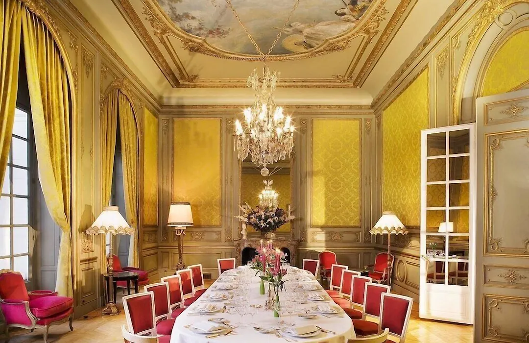 Chateau D'Artigny-1