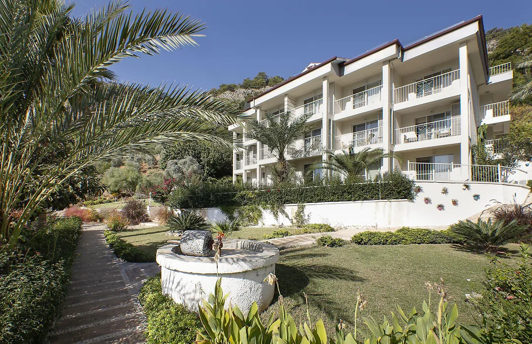 Morina Deluxe Hotel-1