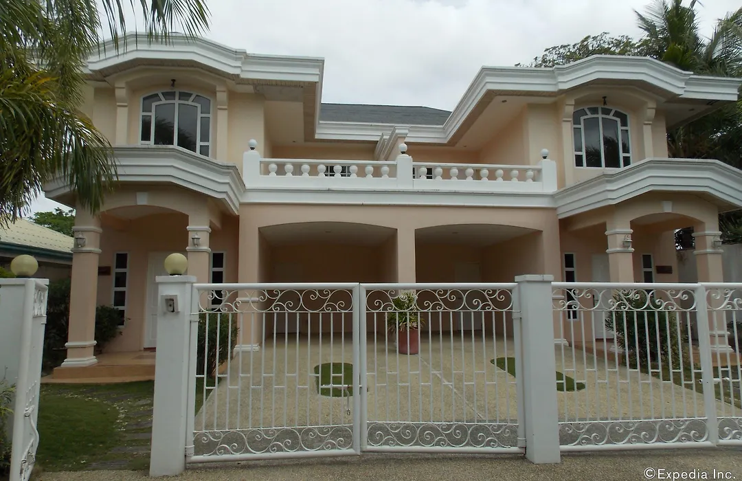 Bearland Paradise Resort-1