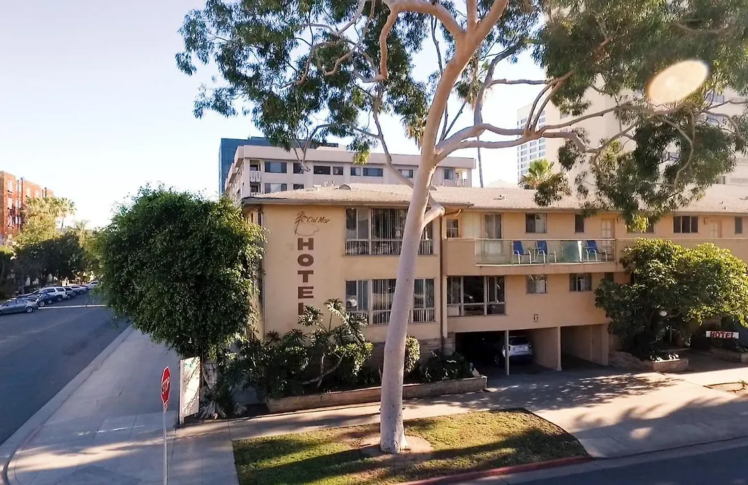 Cal Mar Hotel Suites-1