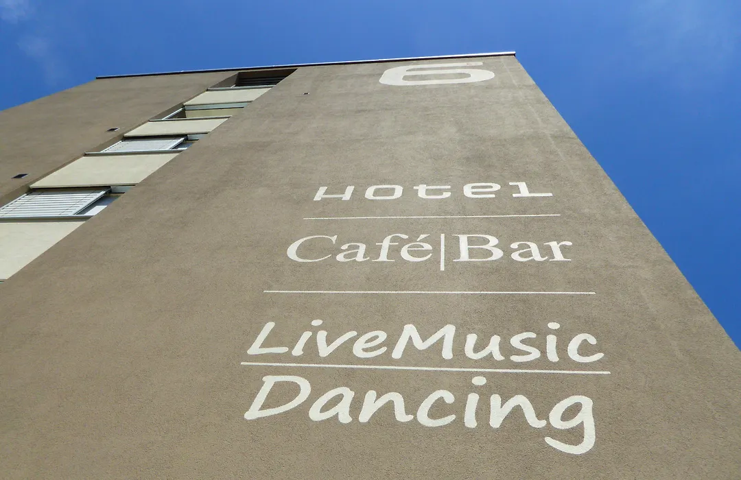 Hotel SiX-1