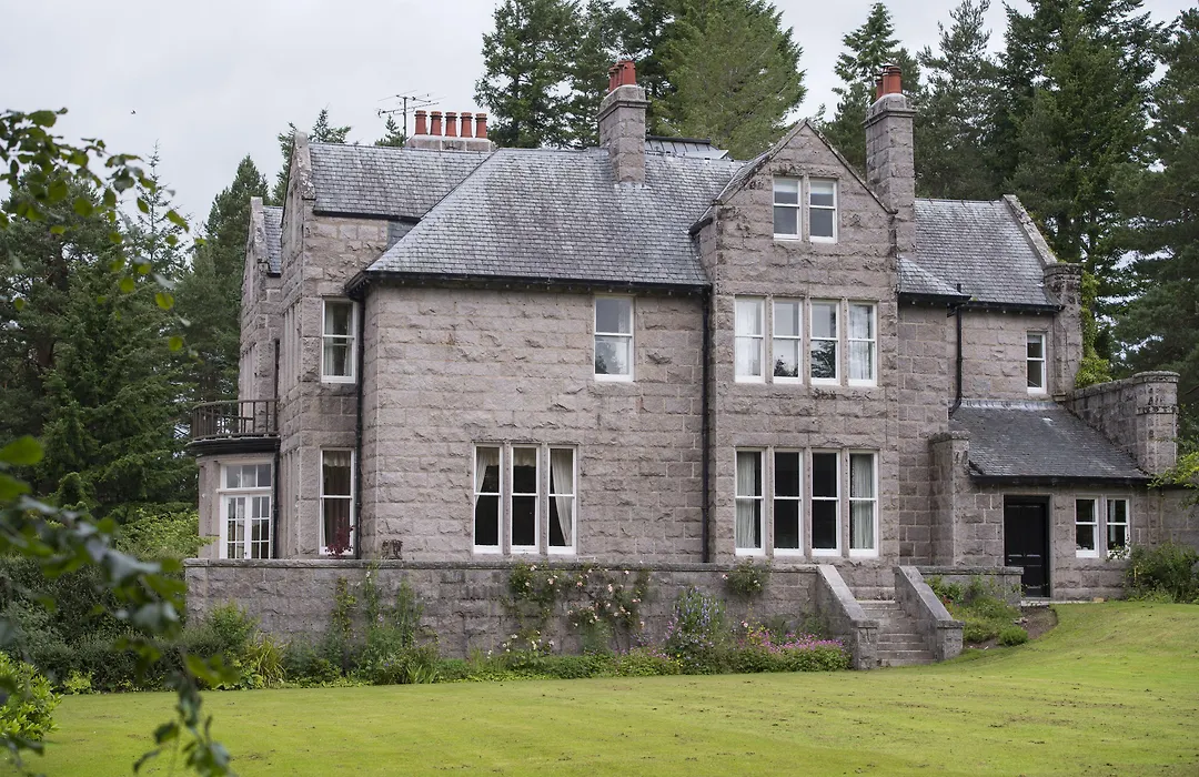 Lys-Na-Greyne Country House-1